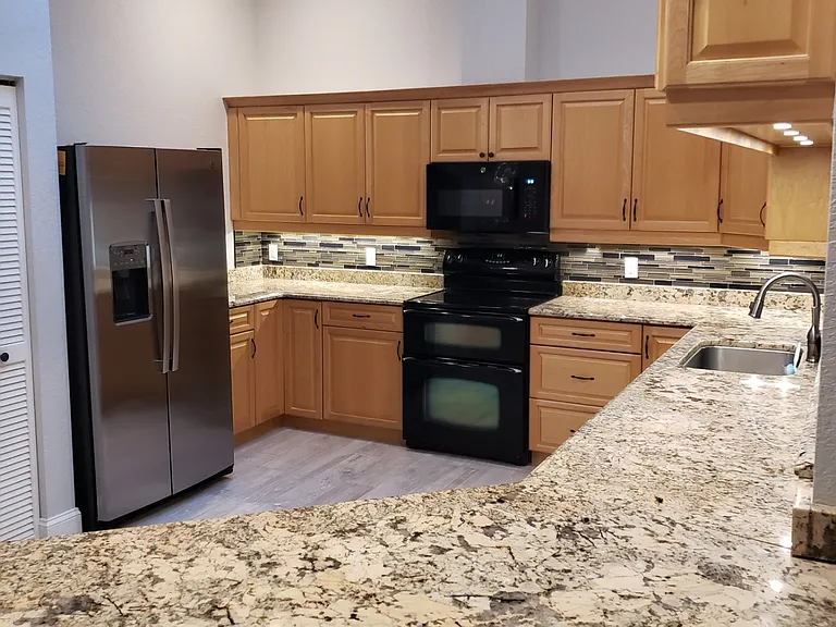 2521 W Marion Ave #1112 — Photo 9