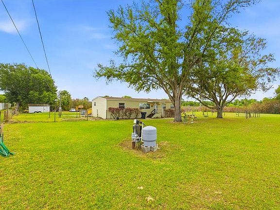 3rd image of 1840 Pearce Rd