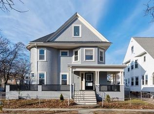 38 Davis St, Quincy, MA 02170