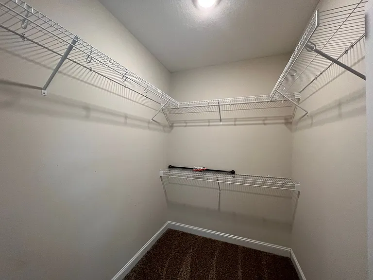 407 Tradewind Trl — Photo 10