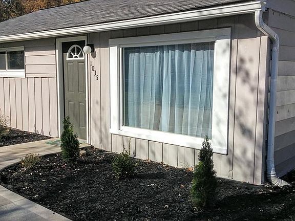 2nd image of 1835 Sunview Dr