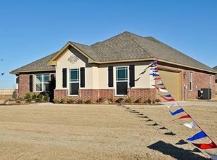 11954 NE Happy Hollow Rd, Elgin, OK 73538