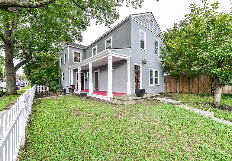 635 N West St — Photo 4