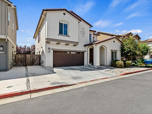 2nd image of 1090 Davidson Court