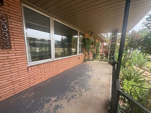 5th image of 3333 NW 62nd St