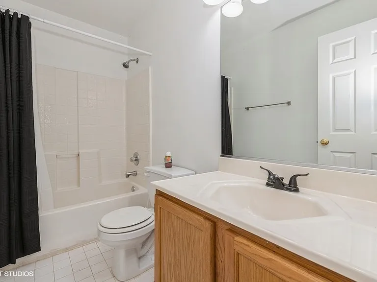 7-4 Four Seasons Ct — Photo 10