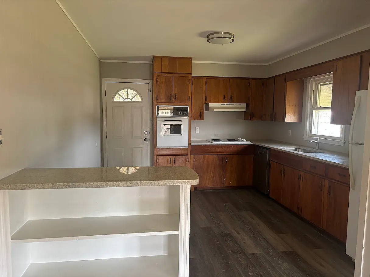 2 bed, 1191 sqft, $1,450 — Photo 2