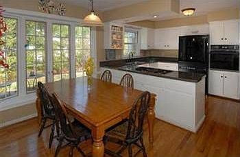 4th image of 18820 E Shoreland Ave