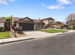 811 Foothill Ct, Los Banos, CA 93635