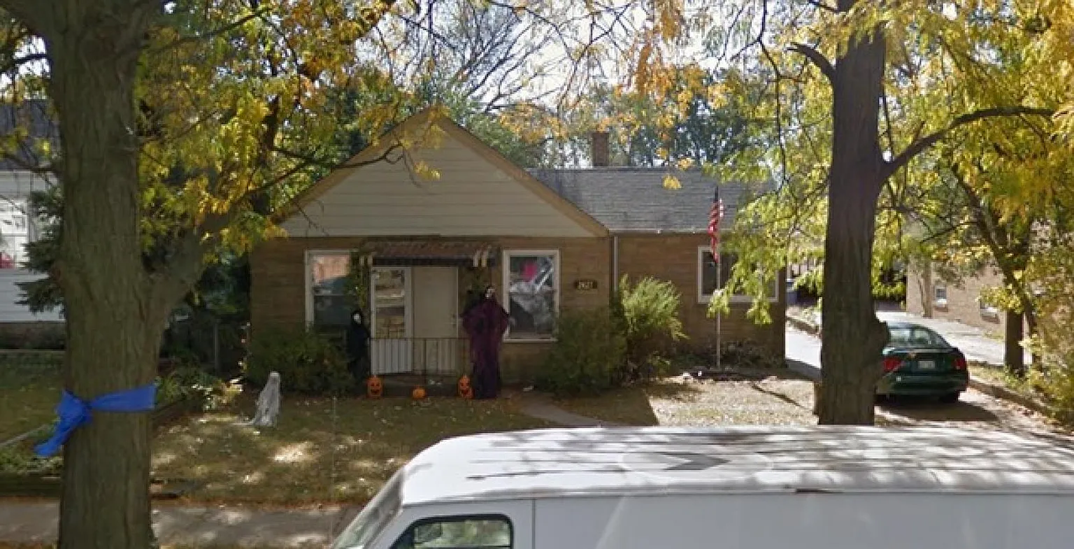 2627 W 96th Pl photo 1