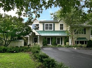 923 Jenifer Rd, Horsham, PA 19044