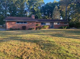 240 Stark Rd, Rochester Hills, MI 48307