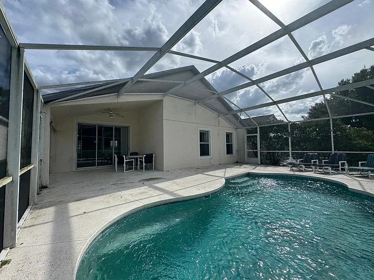 1536 N Hampton Dr — Photo 9