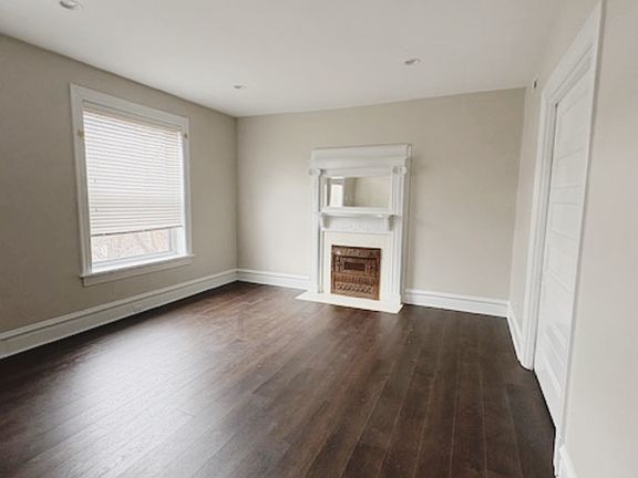 5th image of 3455 Crittenden St