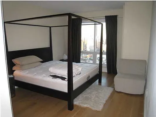 Rented by Evans Real Estate | media 32