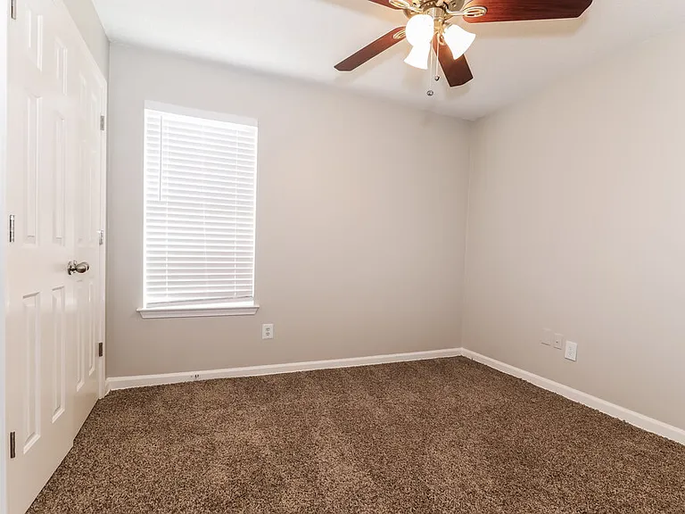 9093 Weeping Cherry Ln — Photo 10
