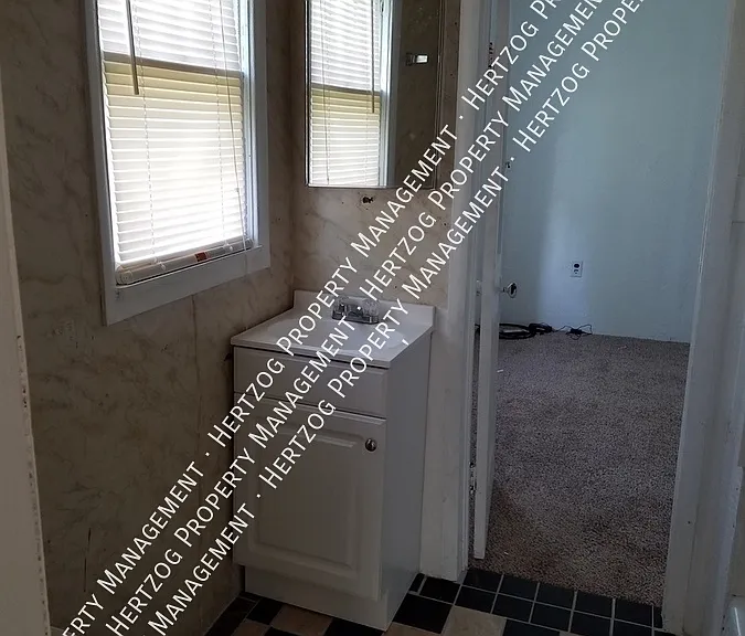 722 N Palm St — Photo 3