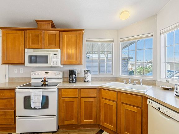 4th image of 2550 S Ellsworth Rd #556