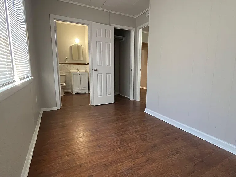 704 Blue Ridge Ave #1 — Photo 5