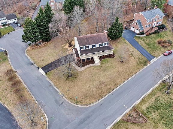 3rd image of 4406 Kings Court Dr