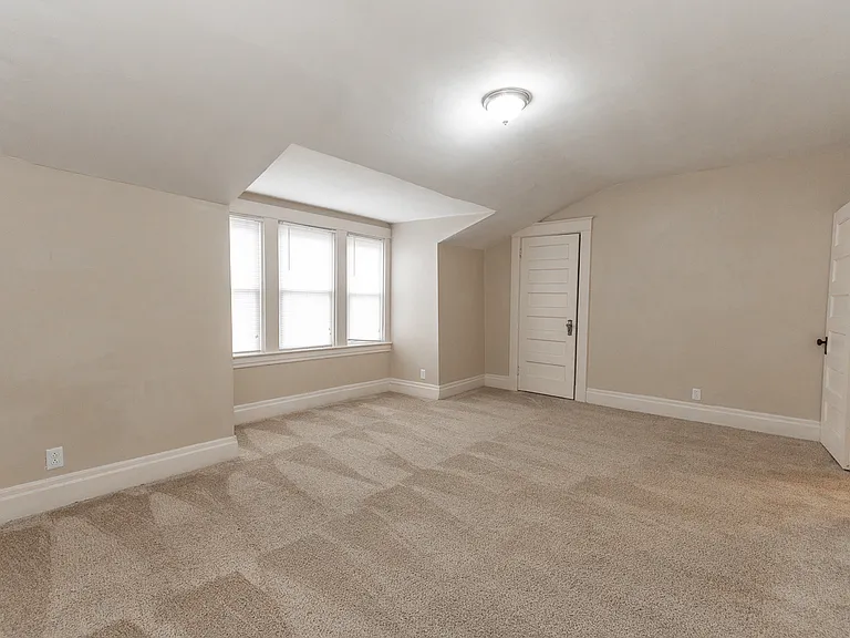 1609 Westfield St — Photo 12