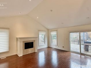 7 Joymar Dr, Mississauga, ON L5M1E8