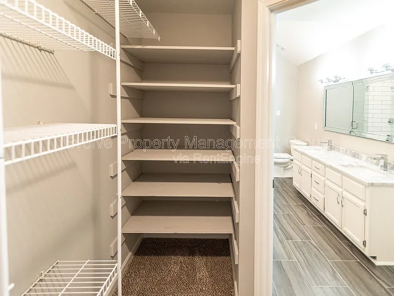 779 Dogwood Cv — Photo 13