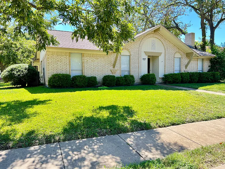 2102 Richwood Dr — Photo 31