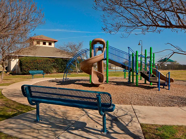 1818 Lost Maples Loop — Photo 31