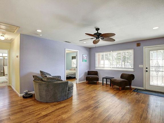 5th image of 7473 Leonard Ave