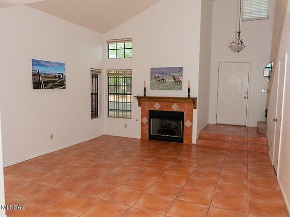 3rd image of 8521 N Spring Creek Dr