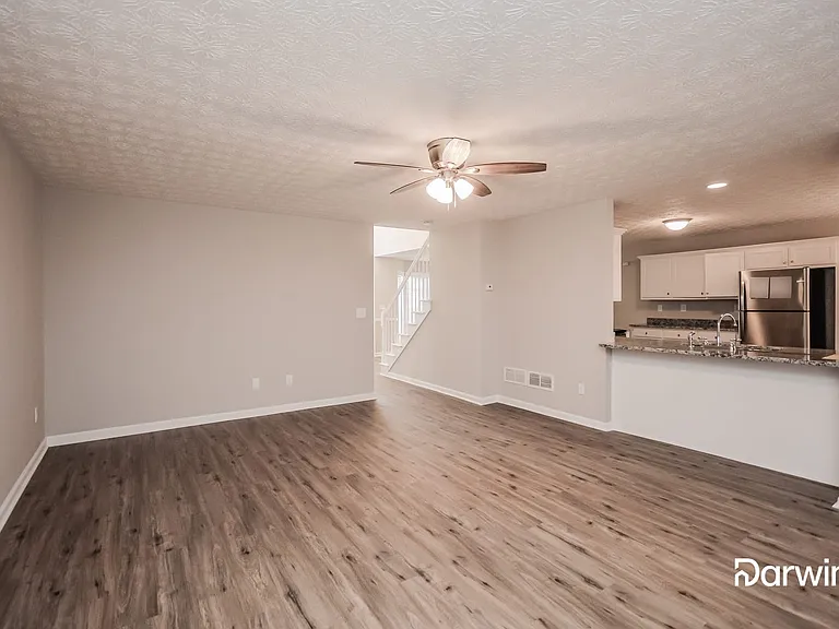 140 Landing Ln — Photo 6