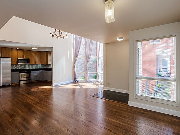 4th image of 5510 S Cornell Ave Unit C