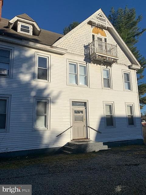 1st image of 121 Washington Ave #B6