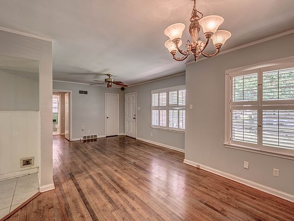 3rd image of 5001 Lynbar Ave