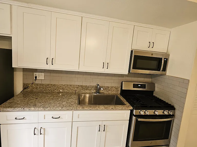 13844 Candlewood Ave — Photo 20