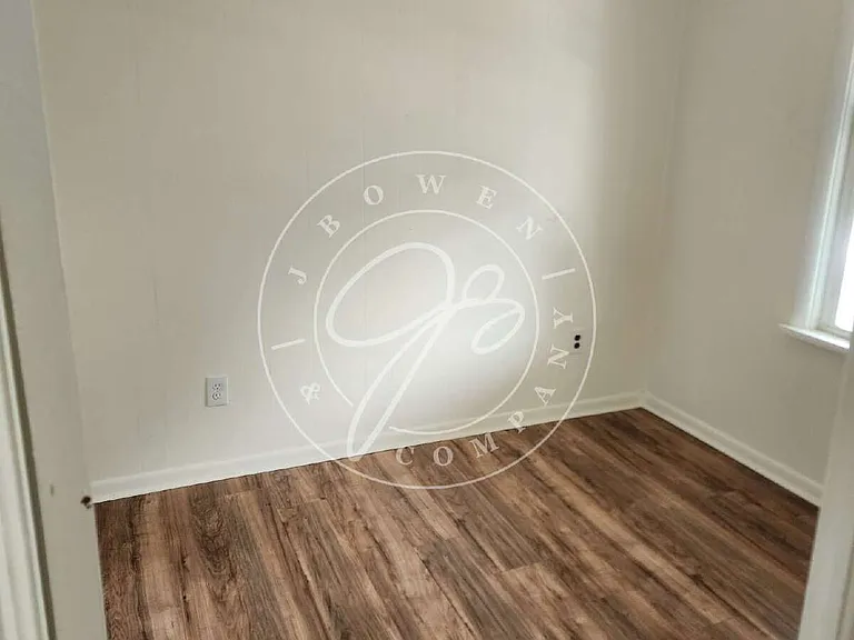 1219 Peck St — Photo 10