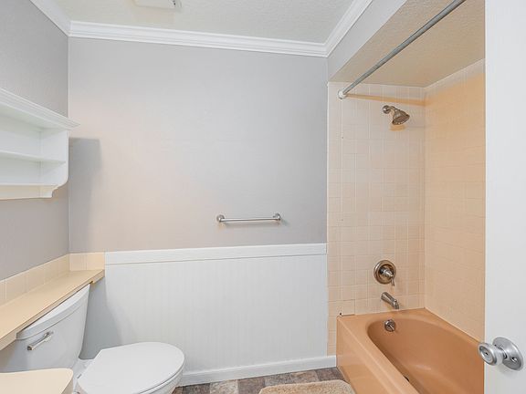 4th image of 10409 N Humboldt Dr