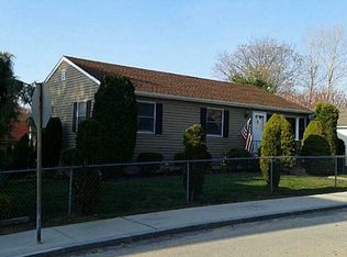 30 Cherry St, Warren, RI 02885