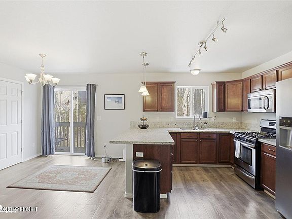 3rd image of 20603 Mountain Vista Dr