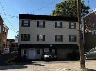 4612 Benner St, Philadelphia, PA 19135