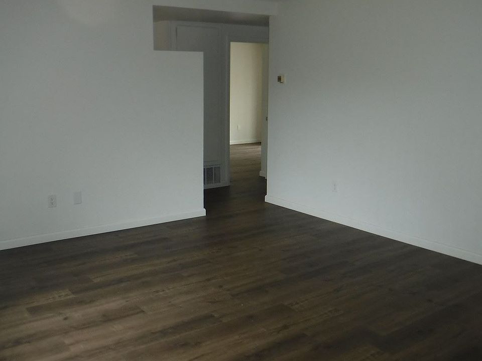 1st image of 14681 Carfax Dr APT B