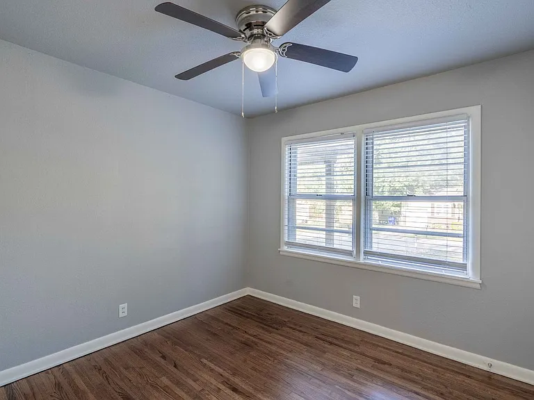 1618 S Ash Pl — Photo 27
