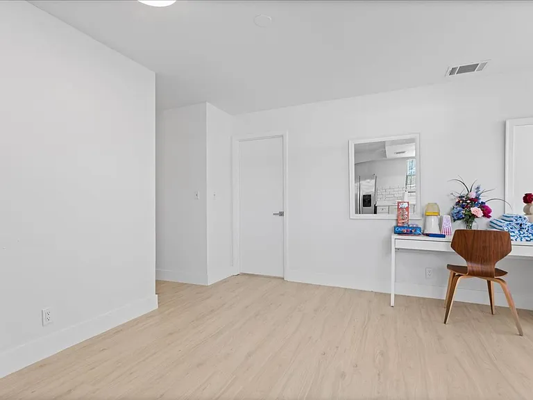 1332 Granada Blvd — Photo 19