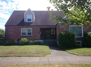 6327 17th Ave NW, Seattle, WA 98107