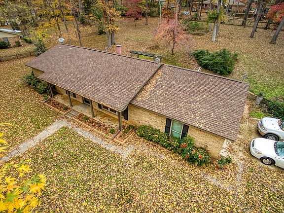 2nd image of 602 Glenwood Dr