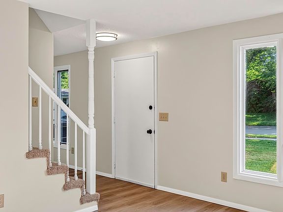 5th image of 3627 Iowa Ct