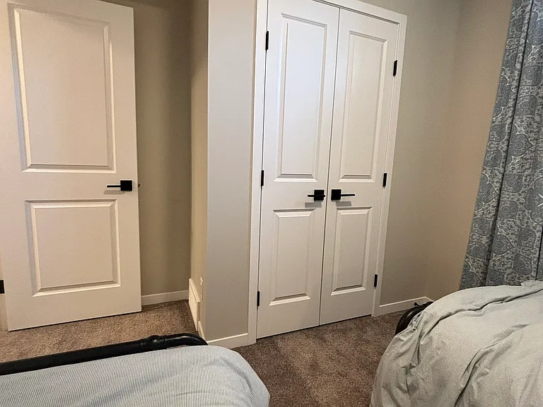 209 Magnolia Mnr SE #B — Photo 12