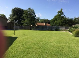 3224 Whisper Wood Ct, Bedford, TX 76021