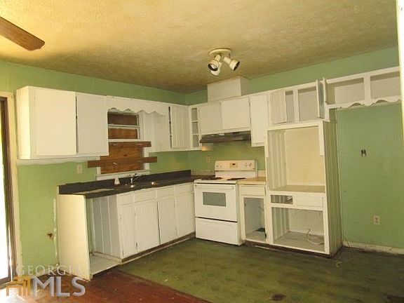 5th image of 100 Meadowbrook Dr